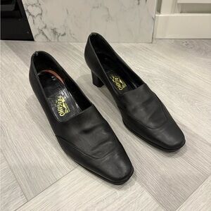 Salvatore Ferragamo Black Leather Heels 10M